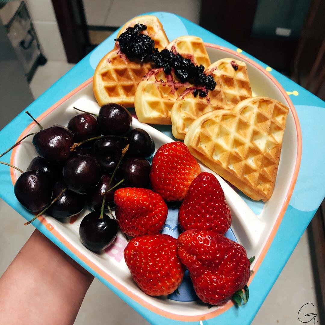 儿童早餐—蓝莓华夫饼