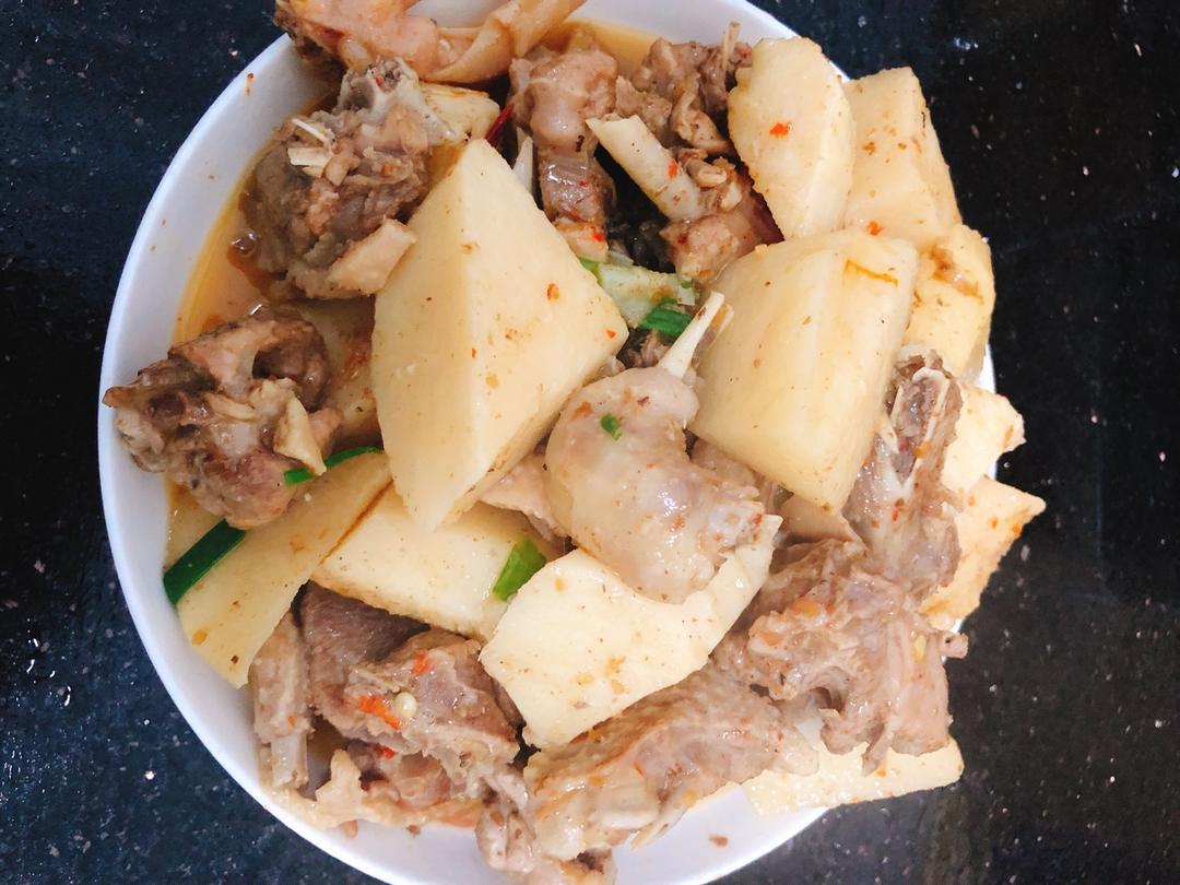 金猫咪食堂-富笋炆番鸭