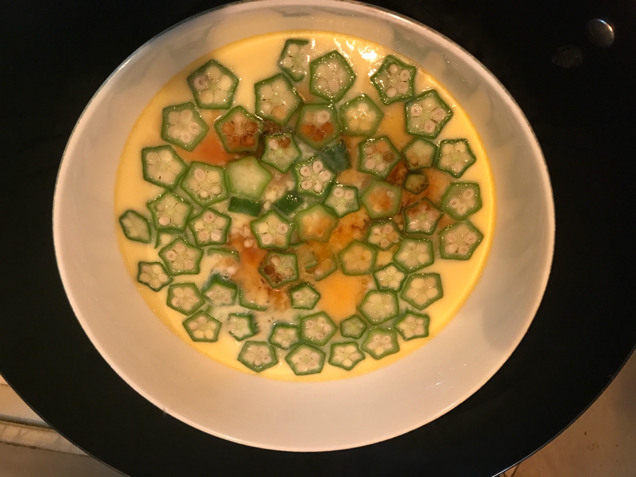 颜值控-做一朵开在碗里的花秋葵蒸水蛋