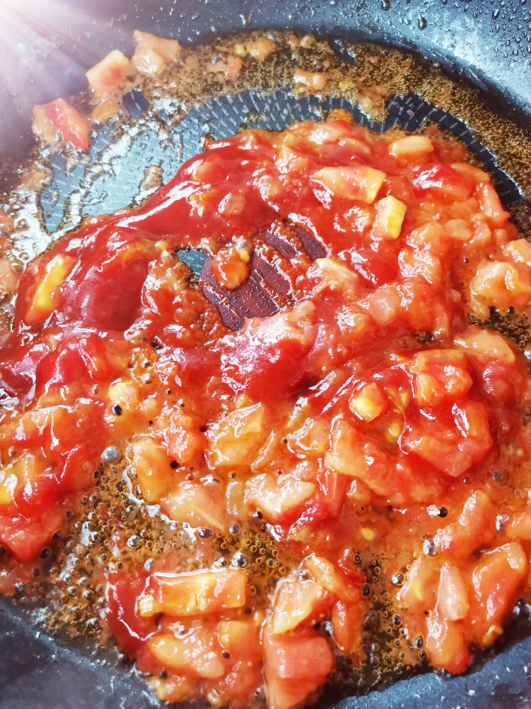 番茄鲳鱼的做法 步骤7