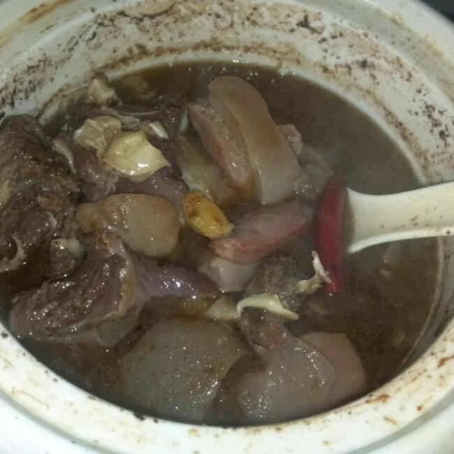萝卜炖牛腩
