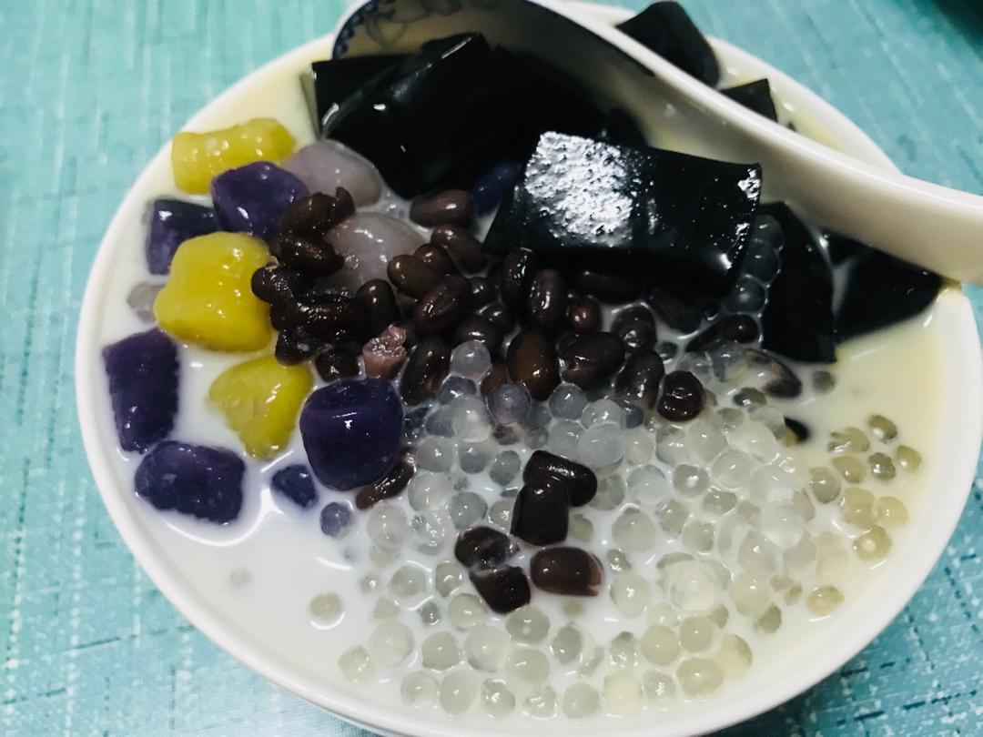 满足你的偷学欲望，“鲜芋仙”的三色芋圆在家也能轻松搞定！——三色芋圆