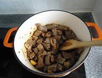 胡萝卜土豆烧牛腩的做法 步骤10
