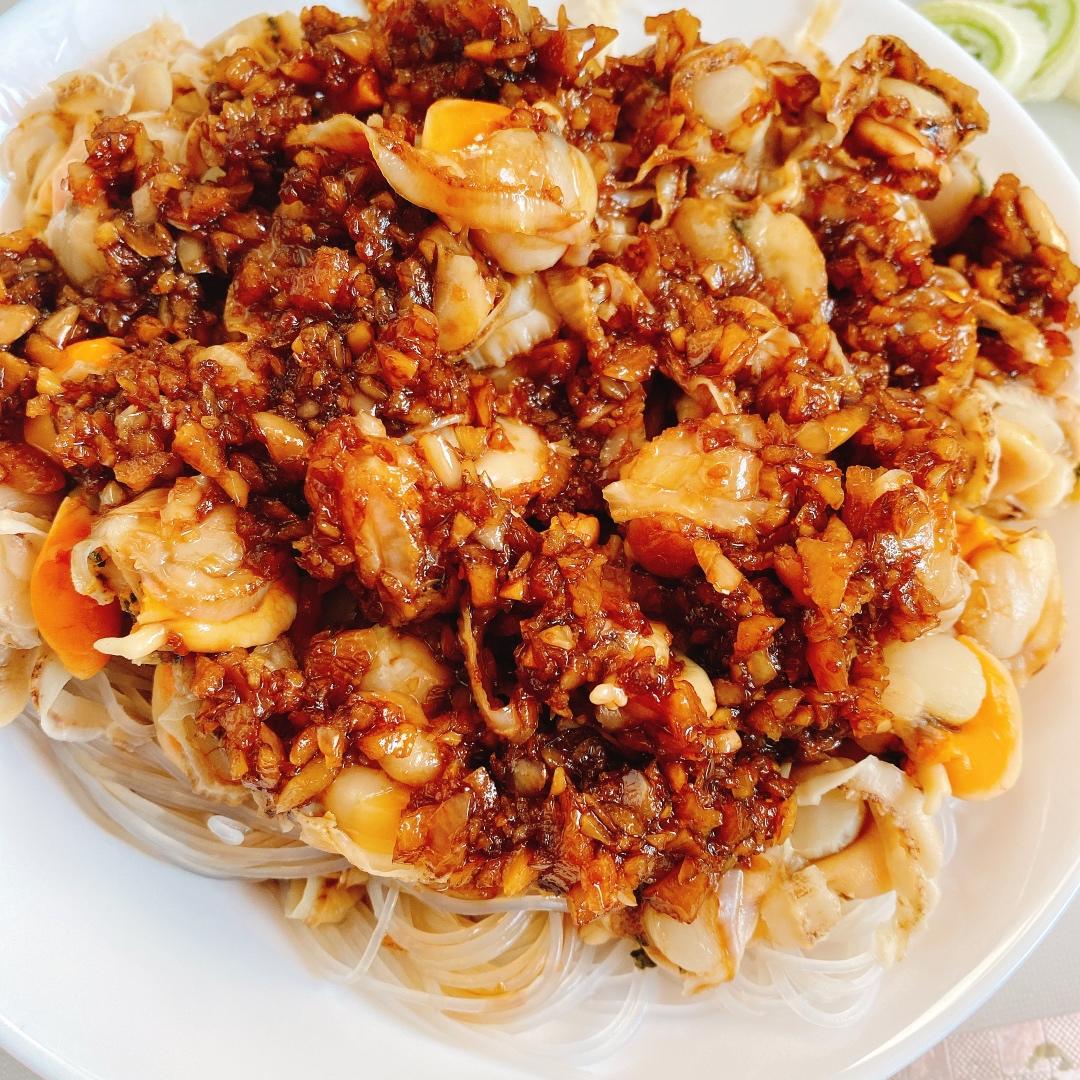 蒜蓉扇贝肉蒸粉丝