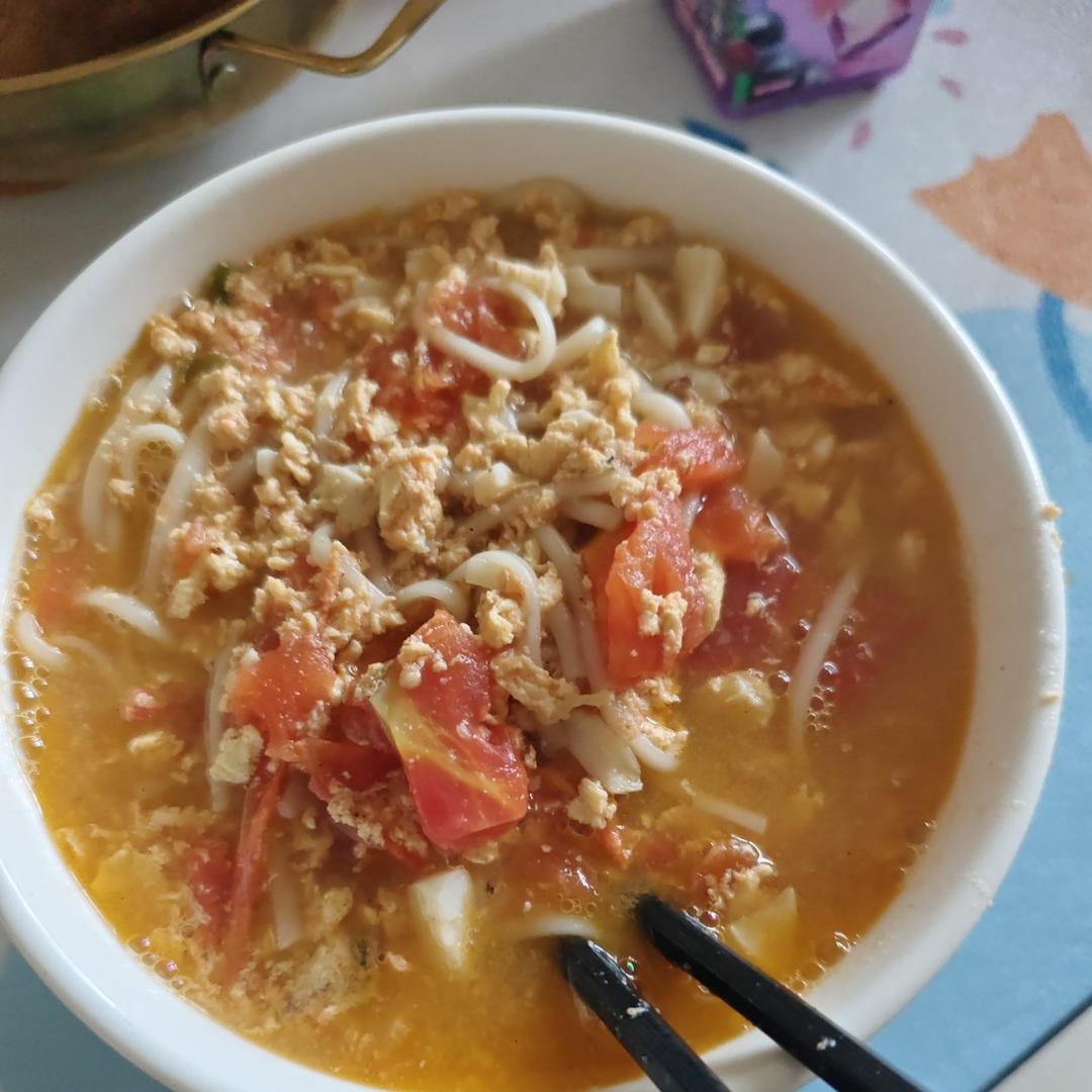 放弃清淡的挂面｜来份番茄鸡蛋浓汤面