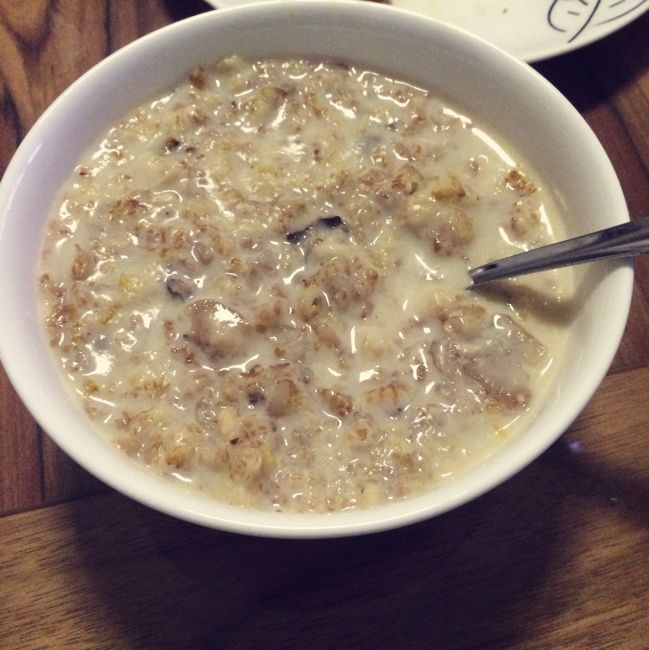 牛奶燕麦粥