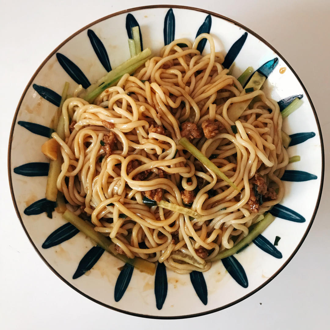 超浓郁㊙️自制正宗老北京炸酱面🍜