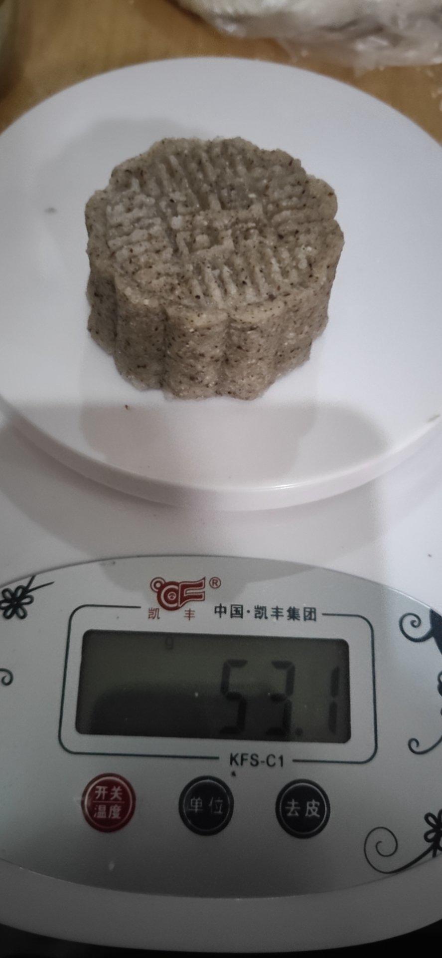 简易糯嫩茯苓芡实糕