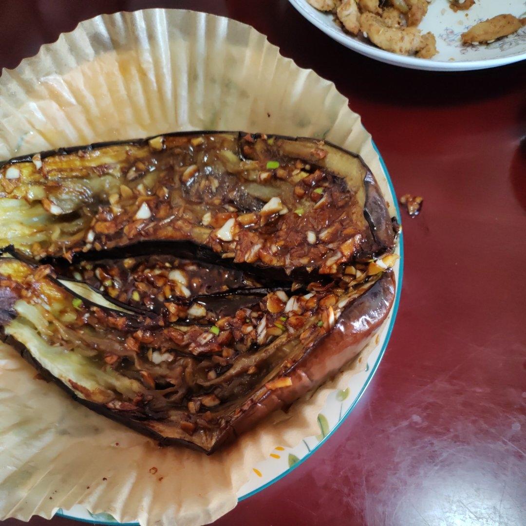 空气炸锅超简单的爆香蒜蓉烤茄子