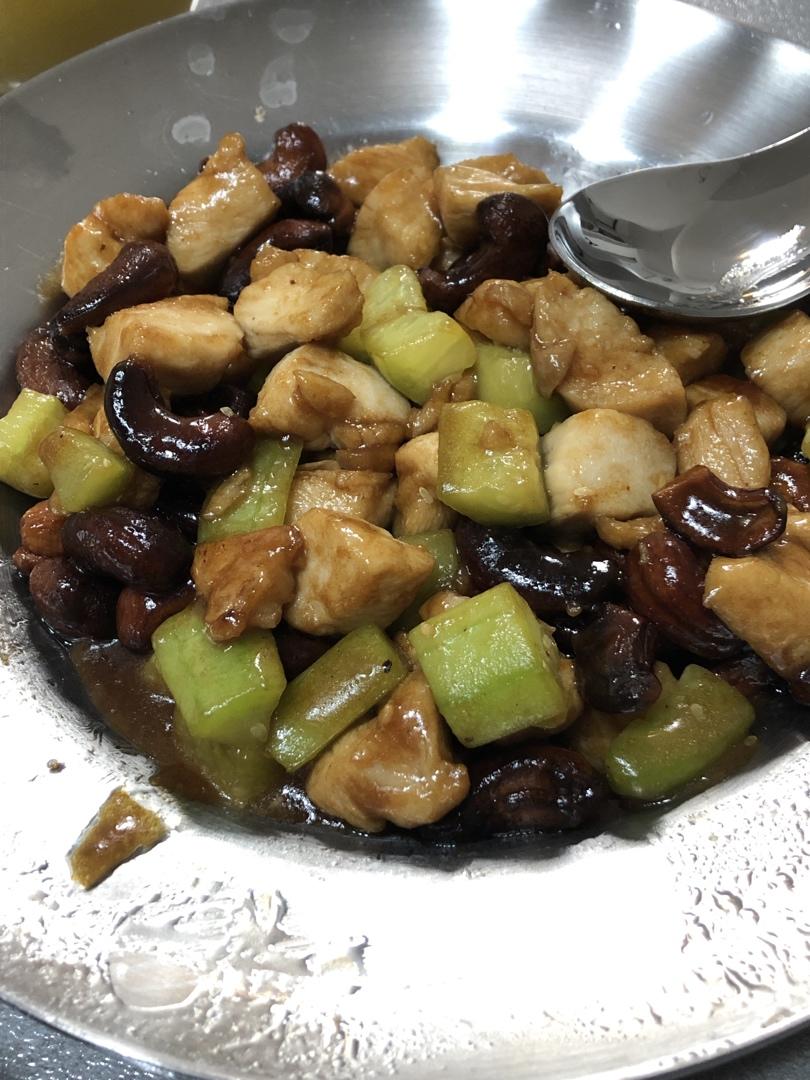酱爆黄瓜腰果鸡丁