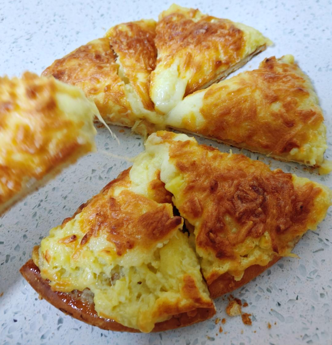 超长拉丝的榴莲披萨~（法帅蒸烤箱做法）