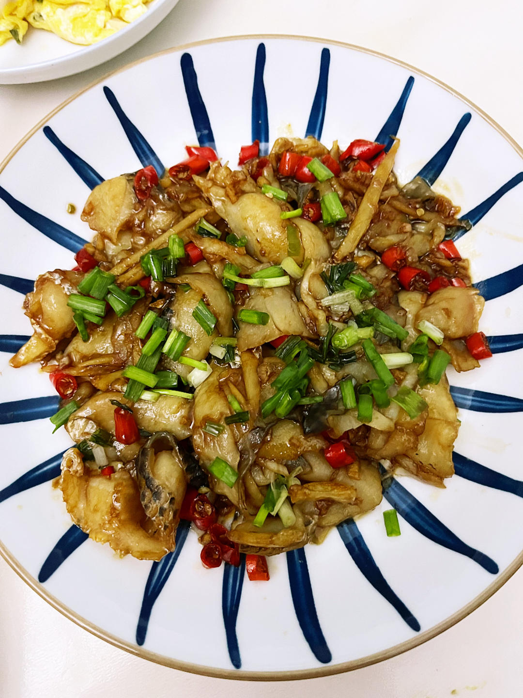 火爆餐厅的蒜香鱼片，鲜香美味又下饭