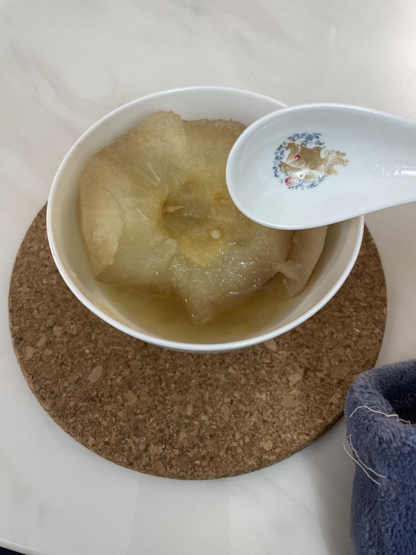 教你在家做冰糖雪梨，不用煮不用炖，做法简单一看就会