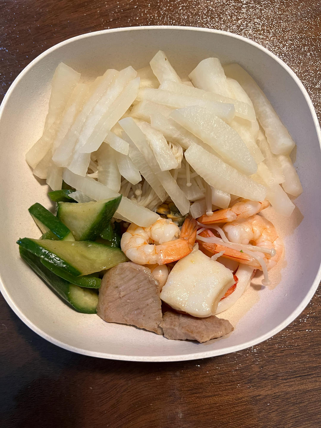 【煎蛋萝卜汤】小红书爆火的黄磊同款菜！鲜甜养胃，10块钱搞定一餐！