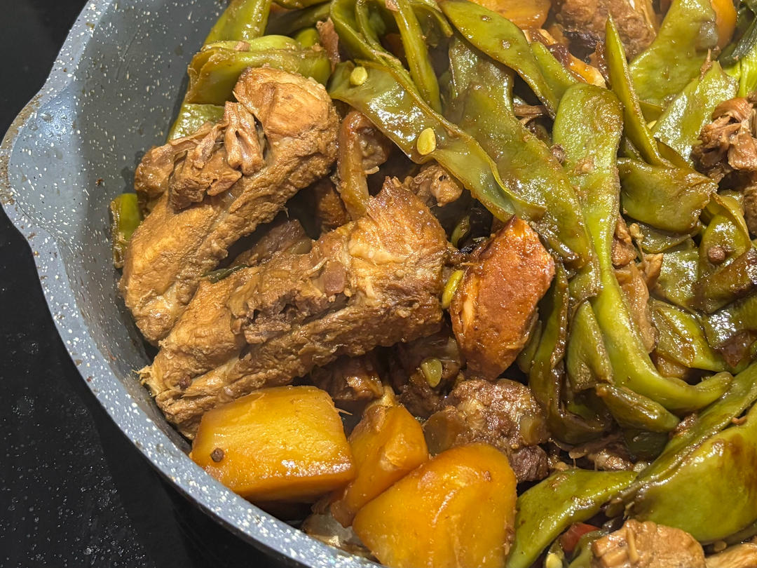 硬菜代表--排骨炖豆角土豆（豆角焖面胚子）