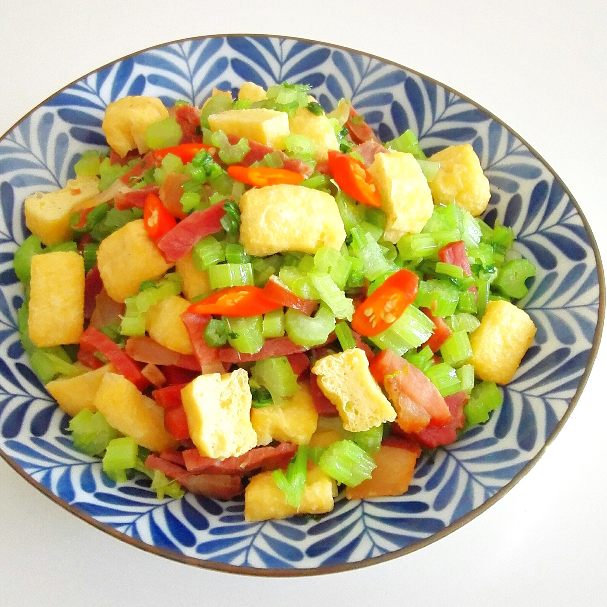 西芹炒腊肉