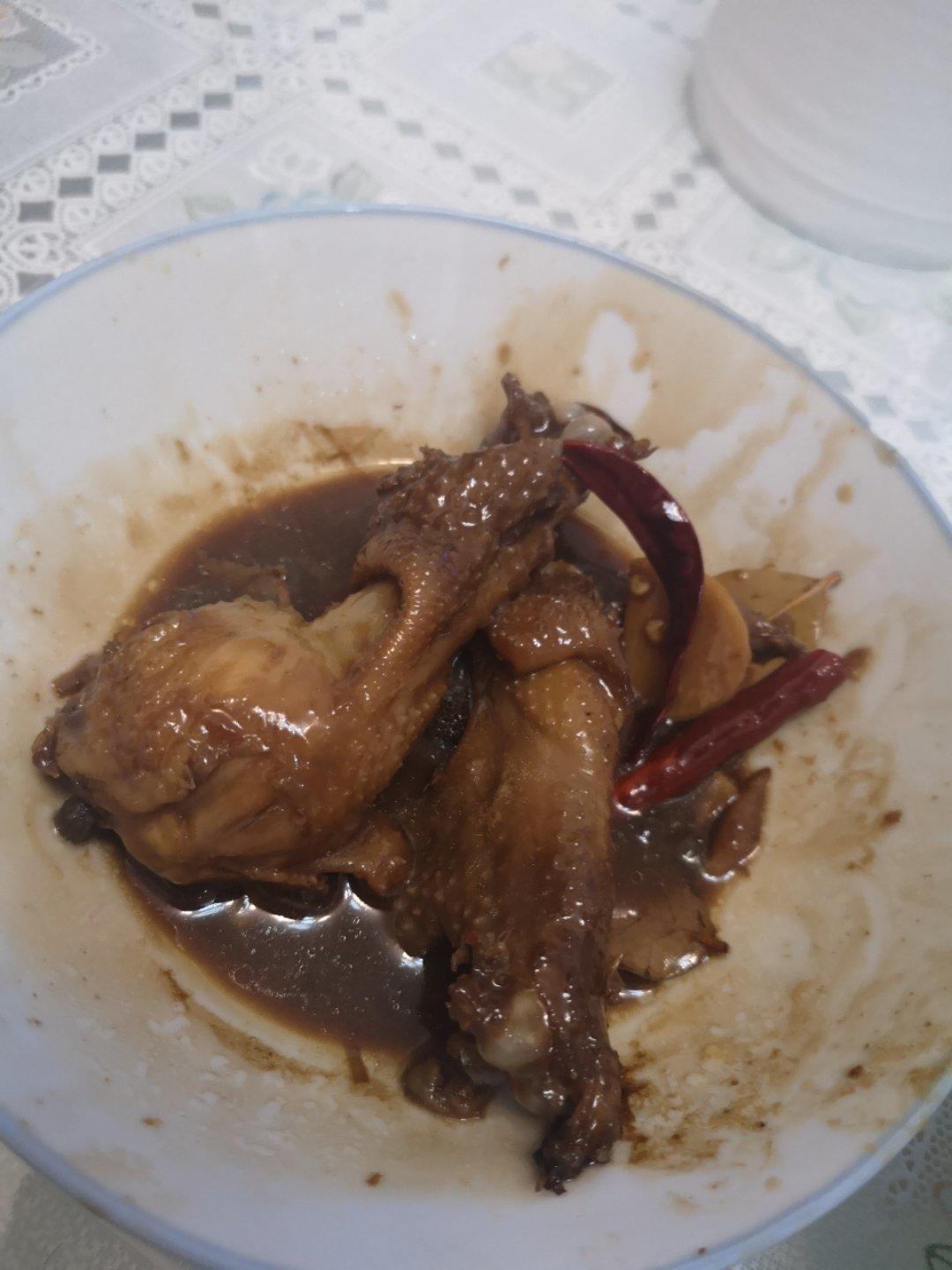 酱香卤鸡翅鸡爪