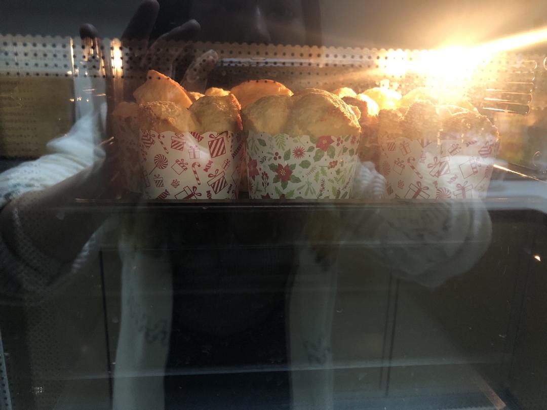 不塌不凹的纸杯戚风蛋糕