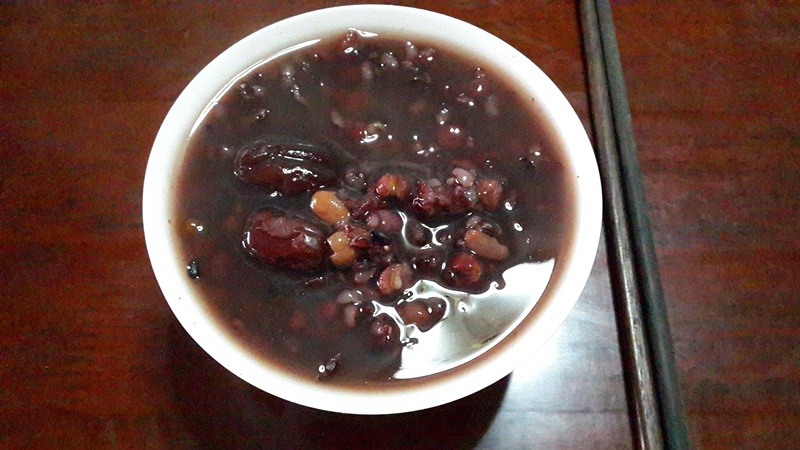 红豆薏仁紫米粥