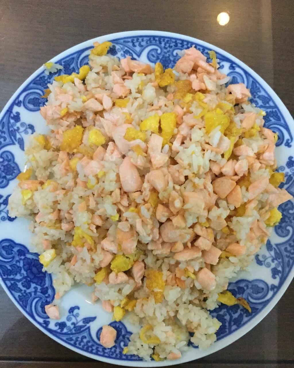 三文鱼蛋炒饭