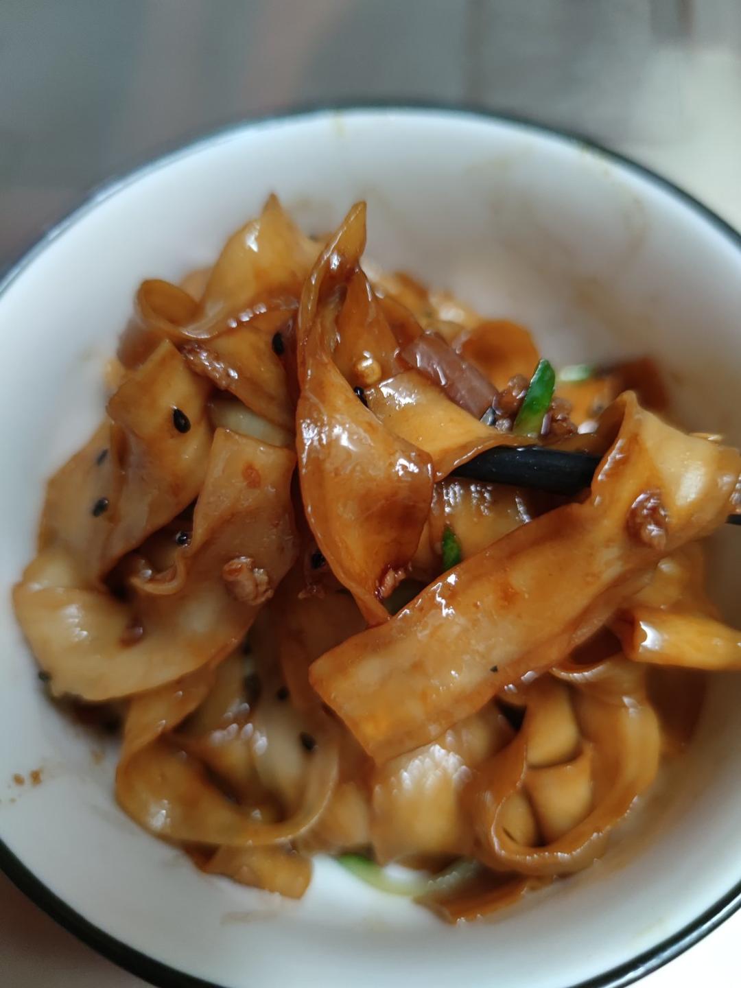 好吃到舔盘的㊙️蒜香糖醋拌面🔥一口超满足❗