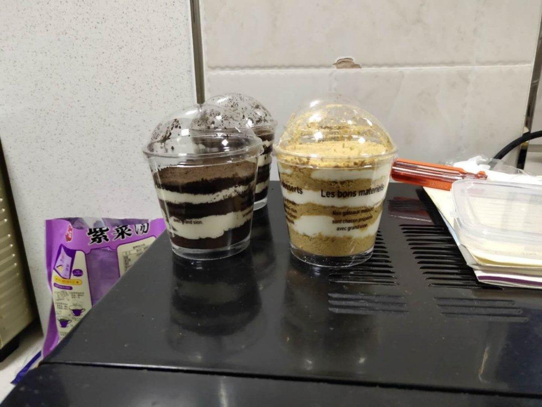 两种口味的木糠杯