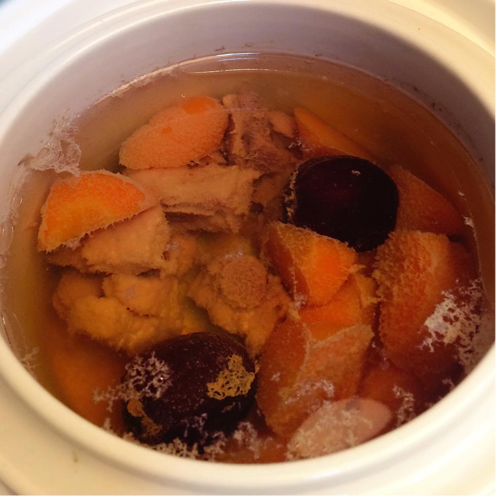 胡萝卜玉米排骨汤