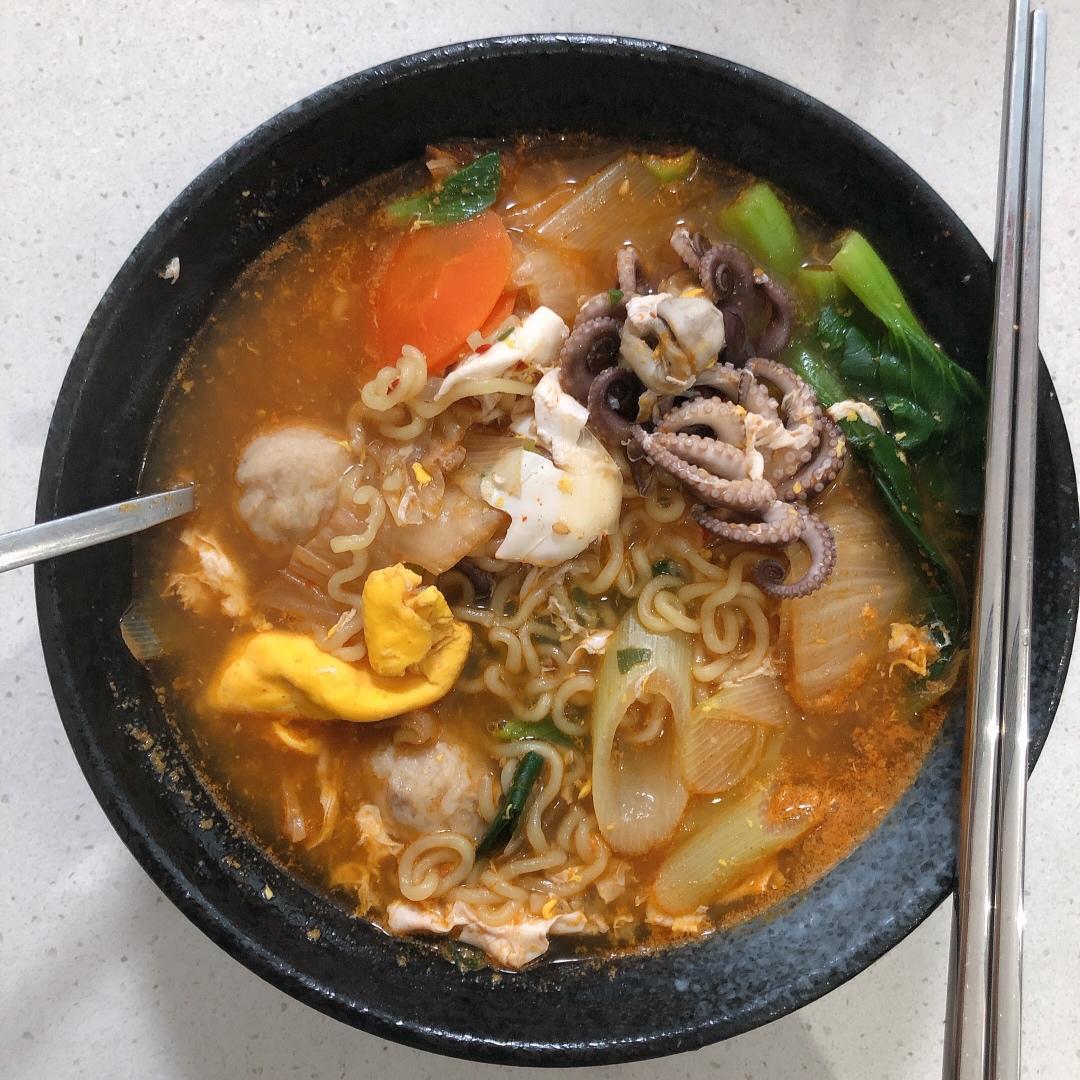 韩式八爪鱼拉面