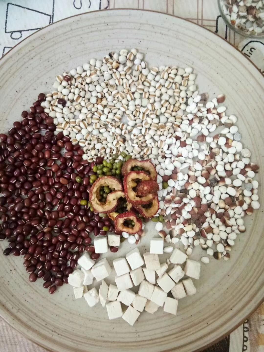 红豆薏米芡实茯苓粉