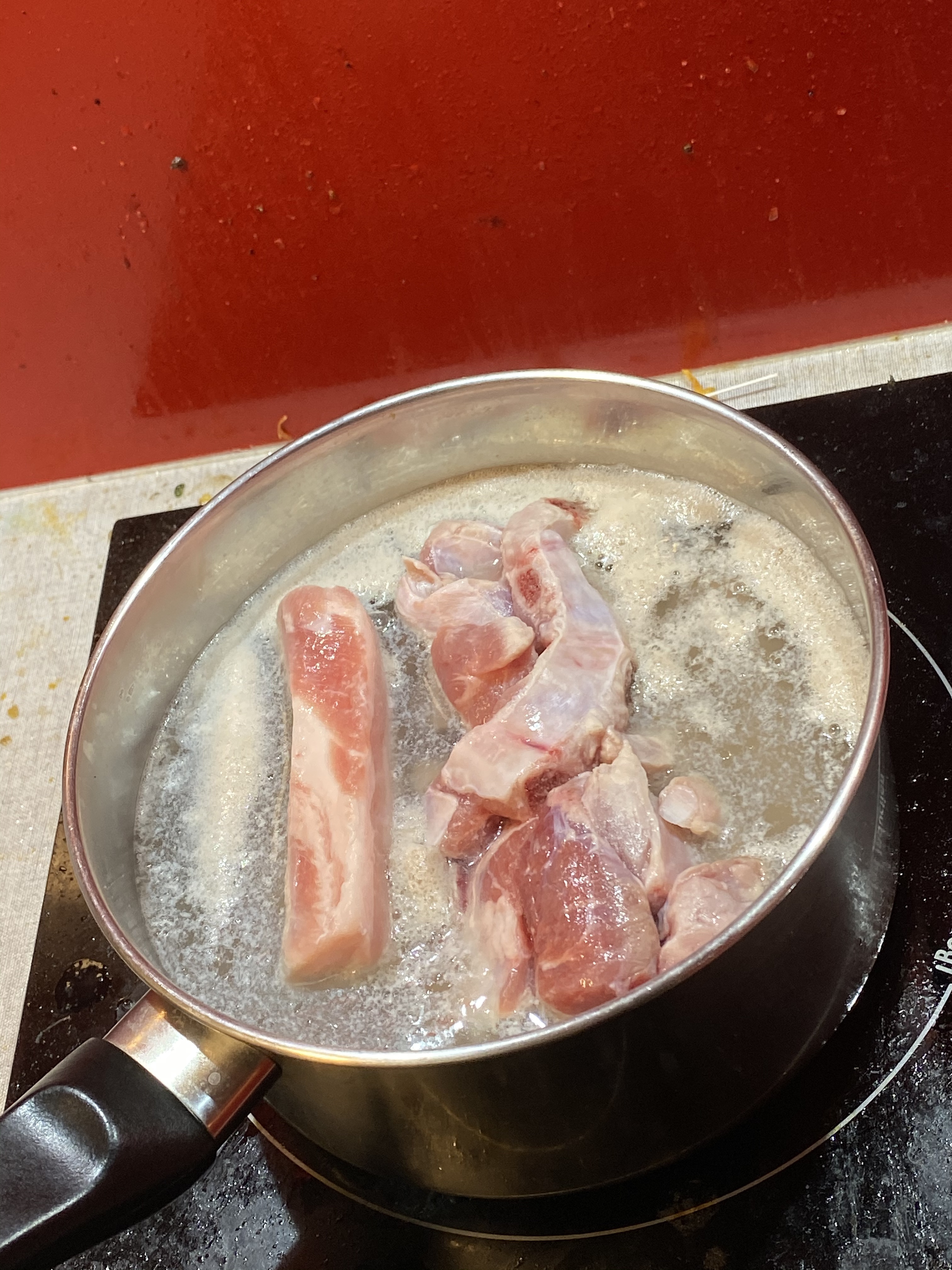 经典大乱炖之—猪肉白菜炖粉条的做法 步骤4