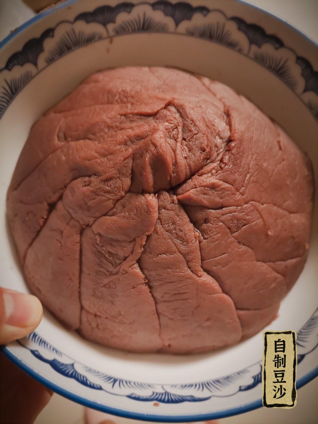 红豆沙馅，入口即化，古法制作无须机器