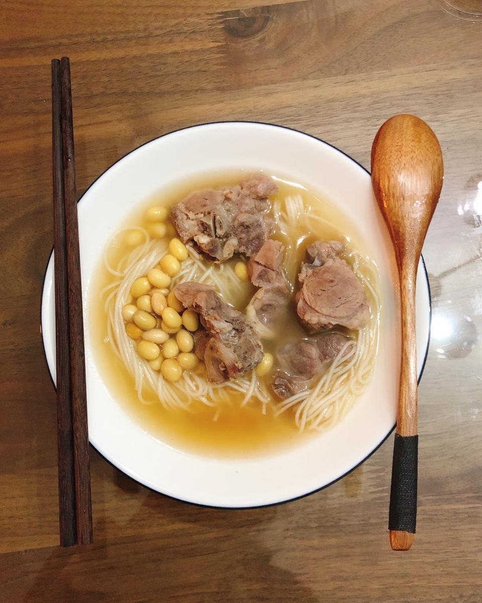 黄豆苦瓜排骨汤