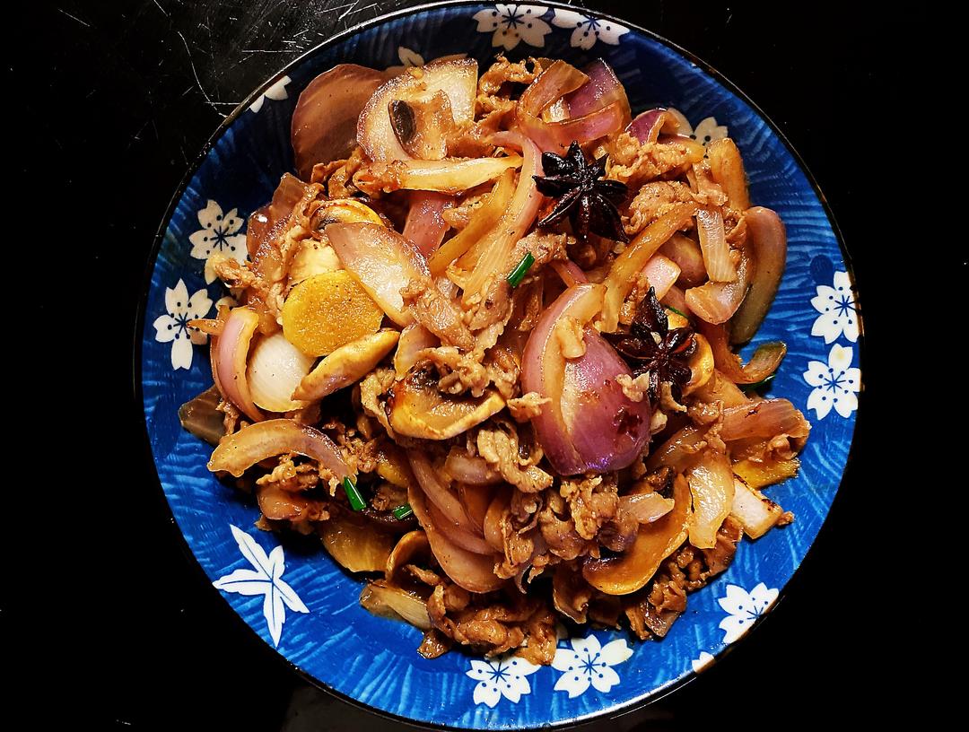 洋葱🧅炒羊肉片的做法