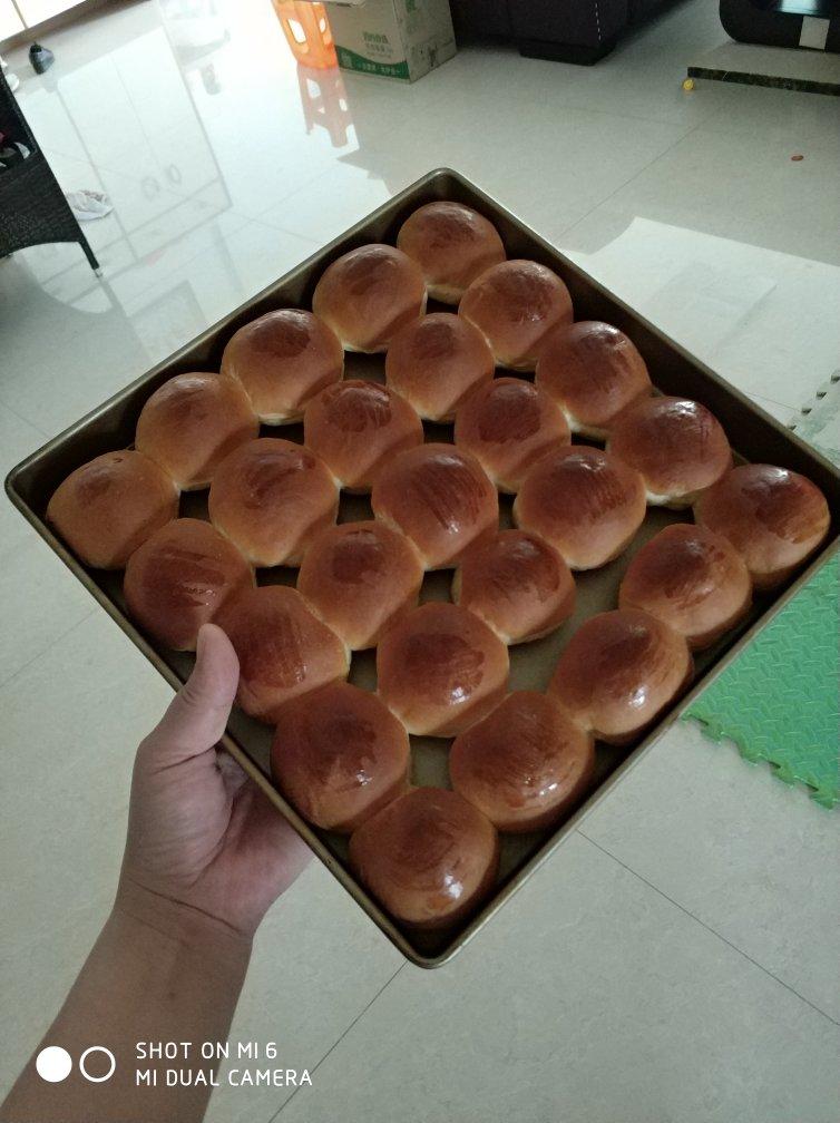 超软的牛奶小餐包