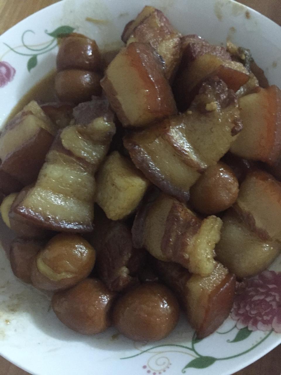 加了鹌鹑蛋后，这盘红烧肉，美味的逆天啦——鹌鹑蛋烧肉（孔瑶食谱）