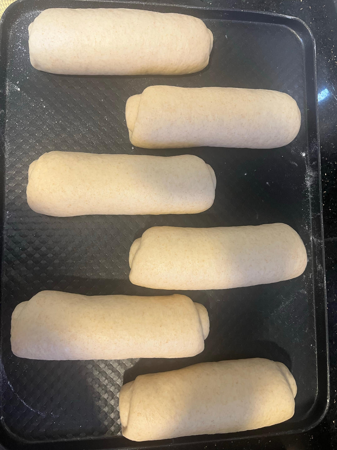 柔软的蜂蜜牛乳全麦吐司