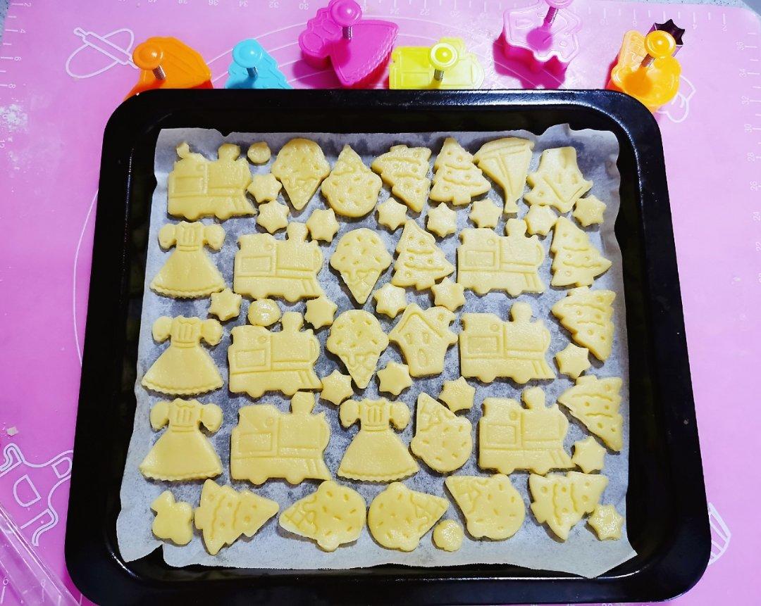 宝宝辅食：奶香小饼干