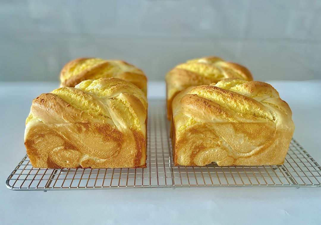 顶级黄金椰蓉吐司