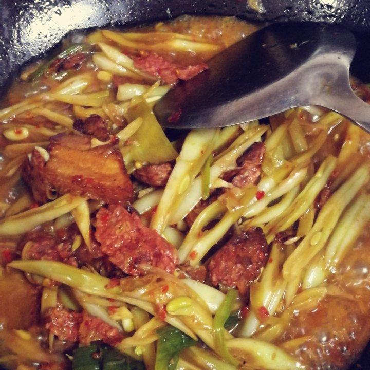 炒肉就得嫩—豆角炒肉（四季豆）