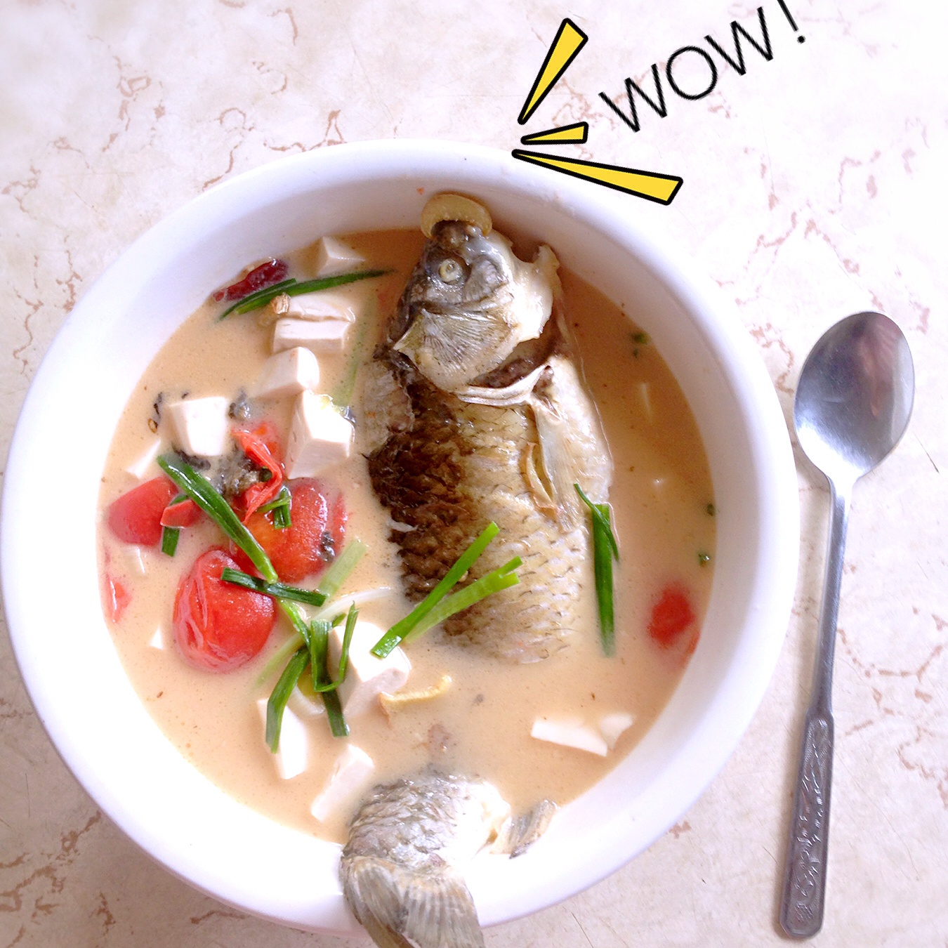 开心麻咪做的番茄鲫鱼汤
