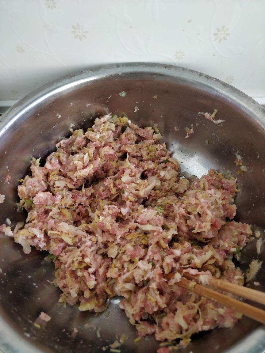猪肉酸菜水饺馅