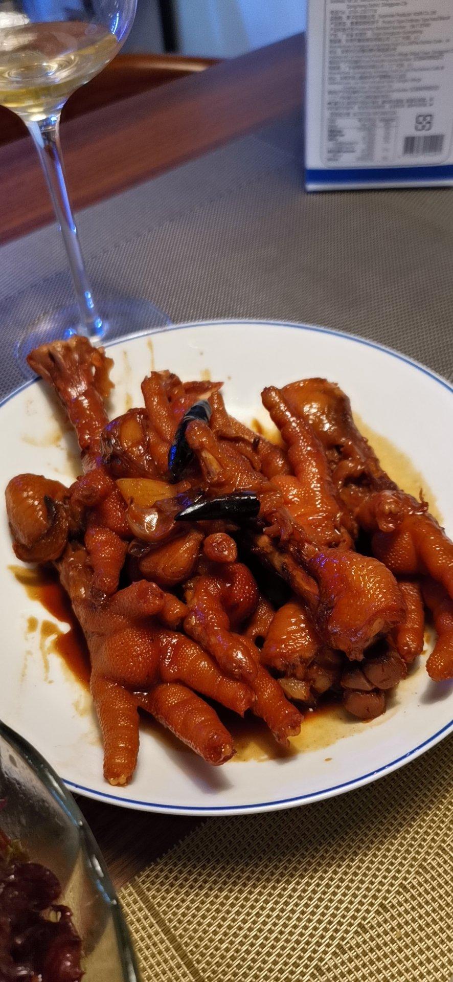 “销魂”卤鸡爪