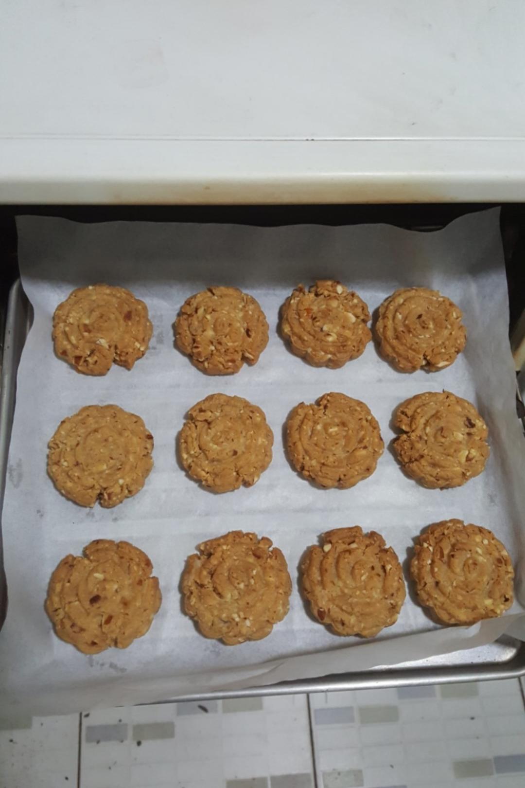 最最好吃的饼干                最最简单的饼干              杏仁酥   香到没朋友