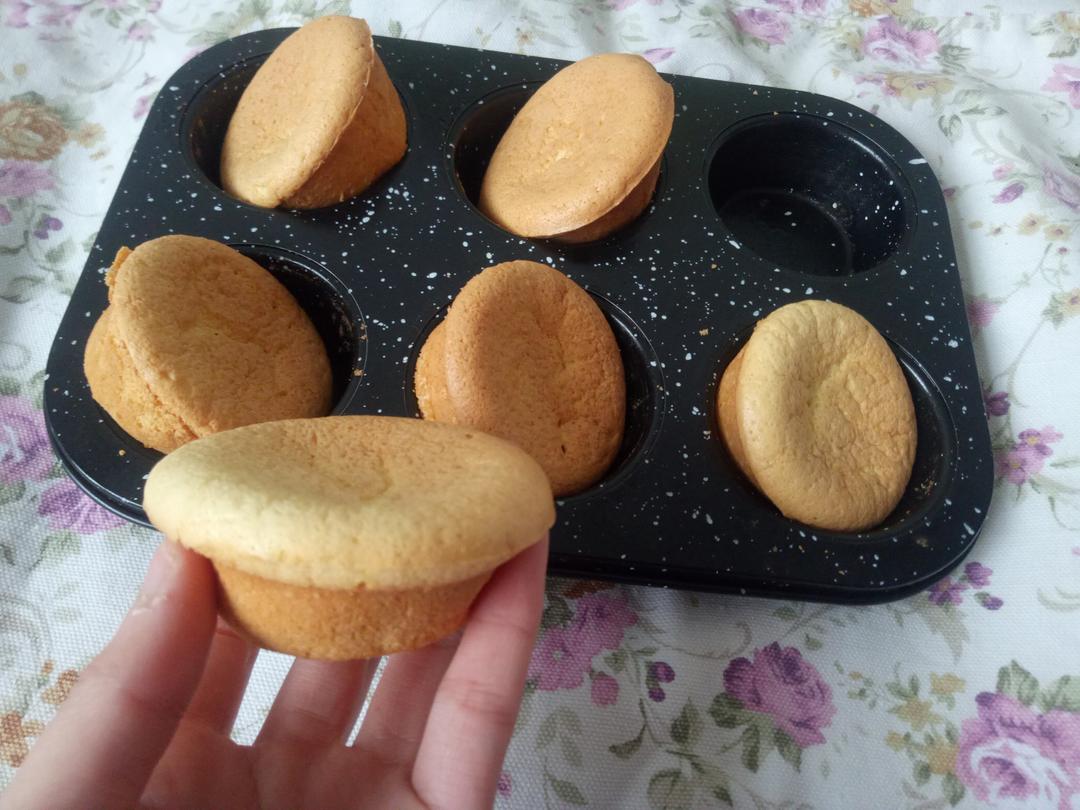 简易版六连杯戚风小蛋糕的做法