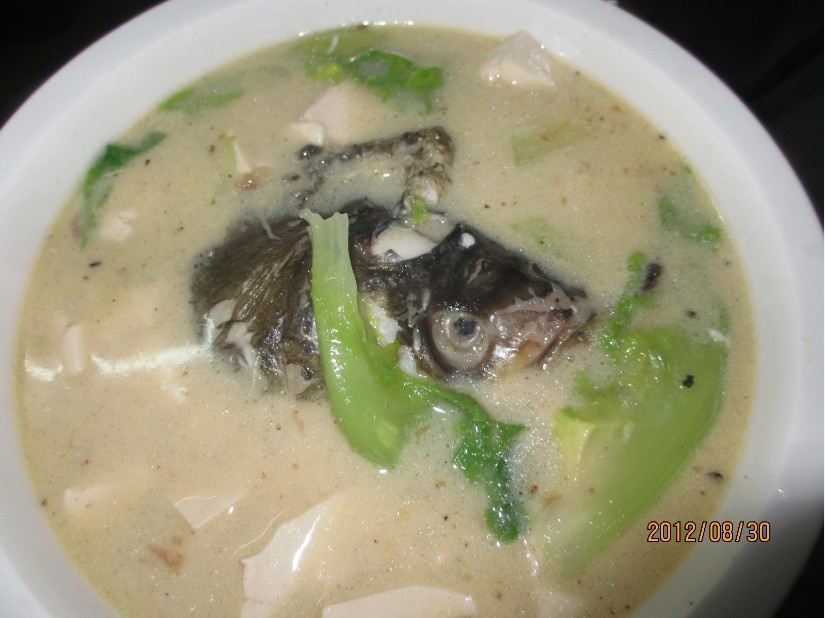 鱼头豆腐汤