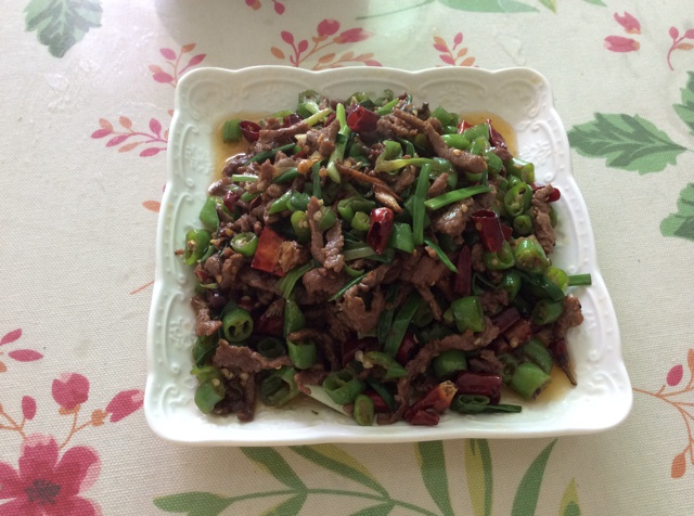 爆炒牛肉