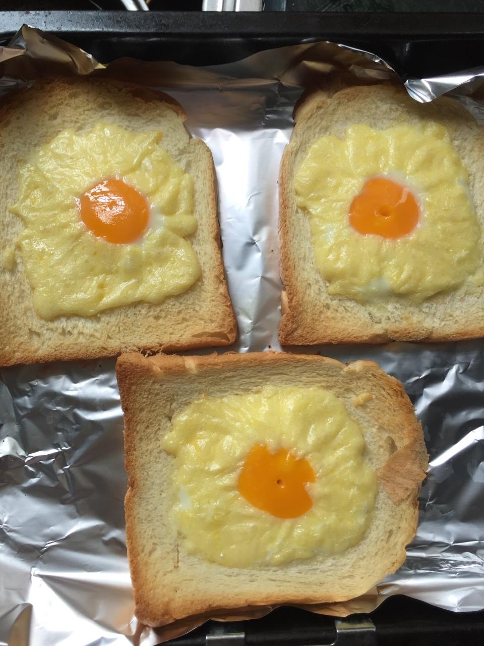 鸡蛋芝士烤吐司