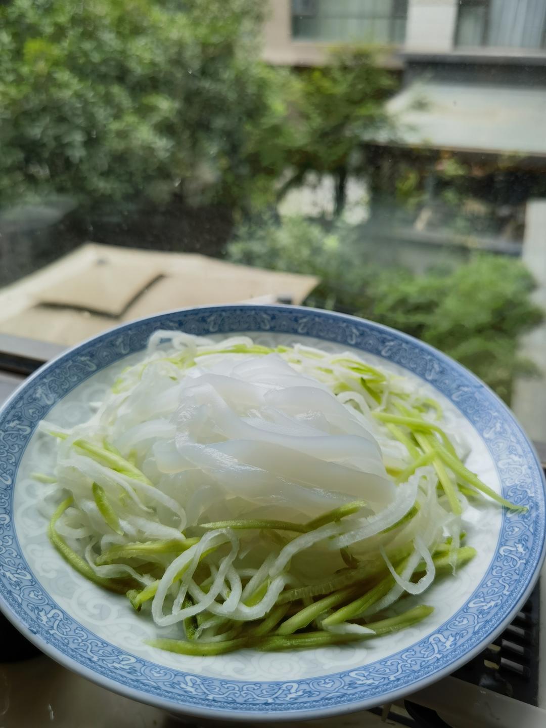 喀什凉粉｜素汤青萝卜