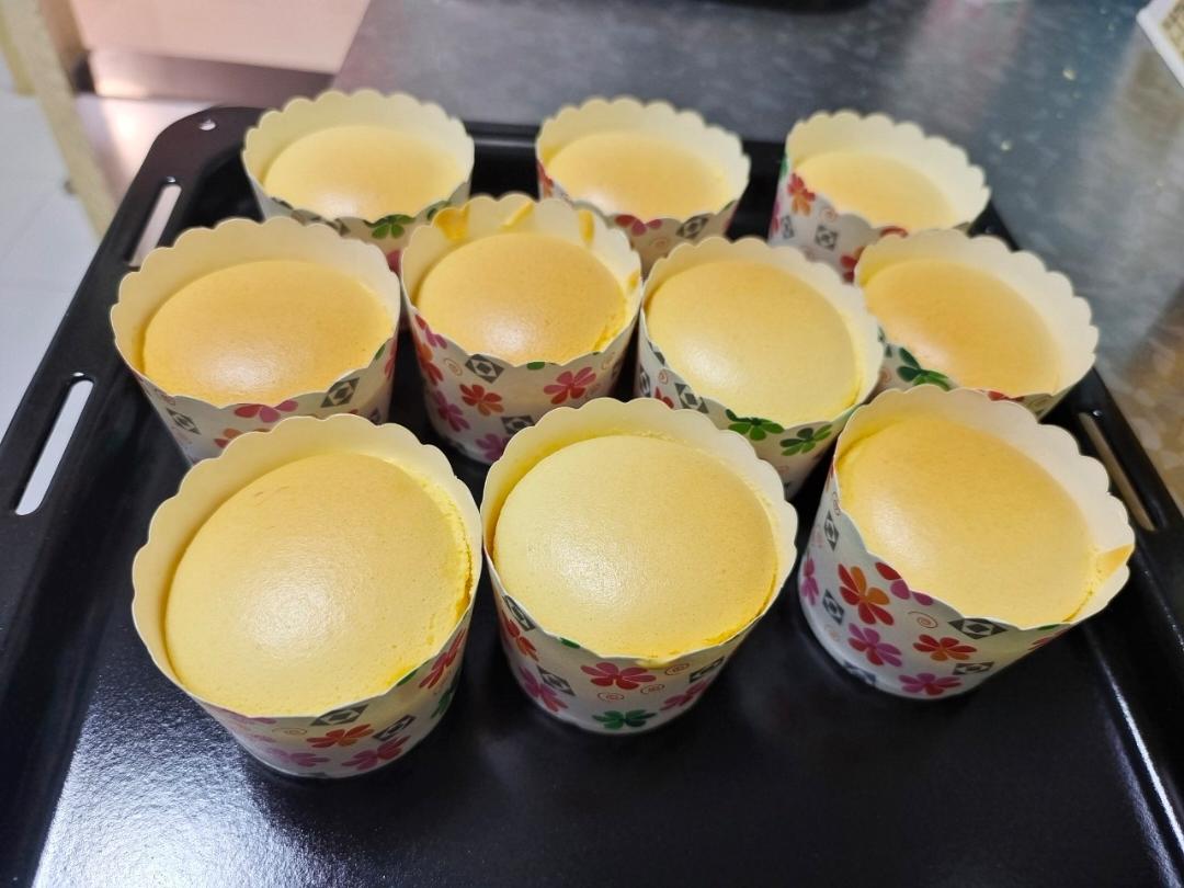 纸杯蛋糕，绝对不塌不裂，百分百成功四段式烘烤方法，不私藏无保留