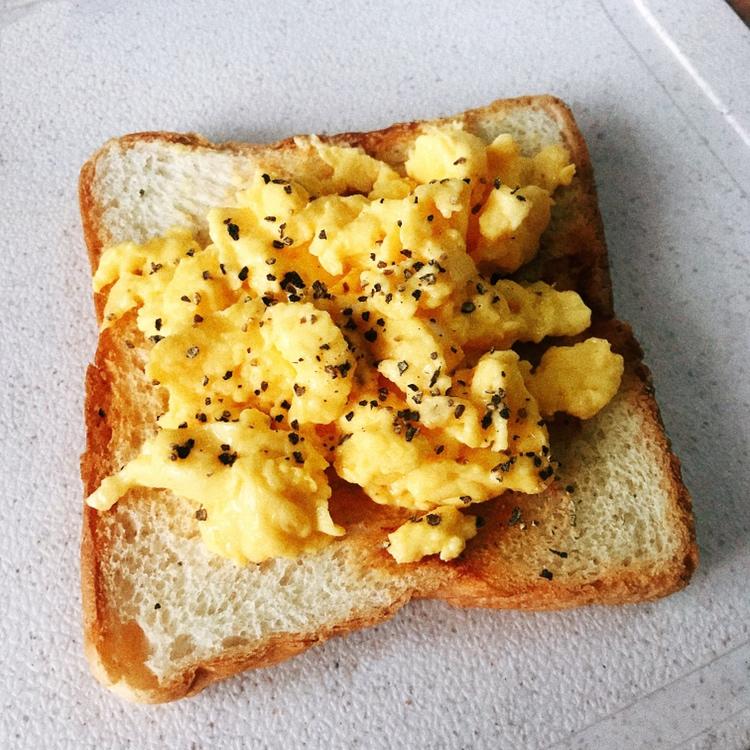 美式炒蛋 scrambled eggs